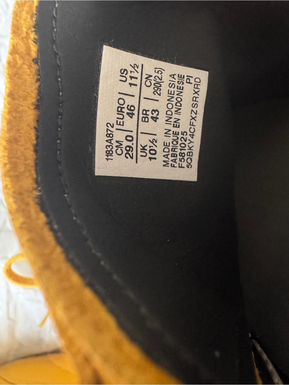 Onitsuka Tiger by Asics Men's Low-Top Sneakers in Yellow and Black - Picture 4 of 4